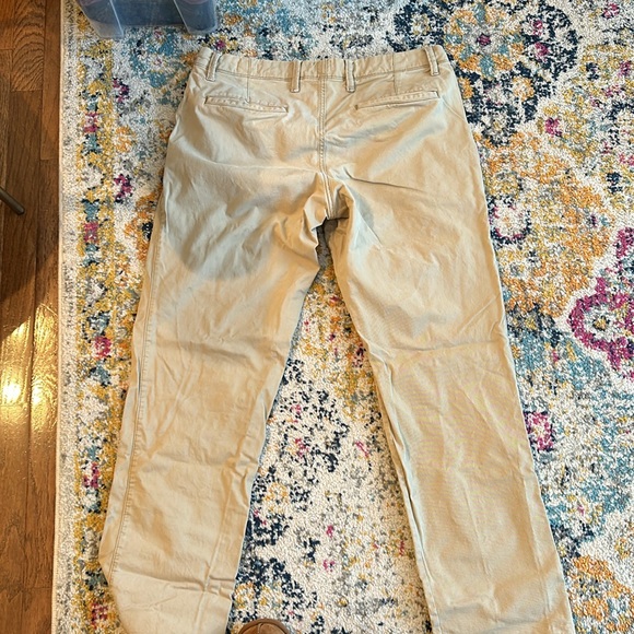 GAP khaki pants - Picture 5 of 5